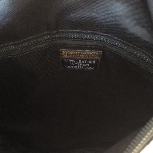 Black Gal Woven Front Panel Crossbody- Classic - Picture 3 of 3